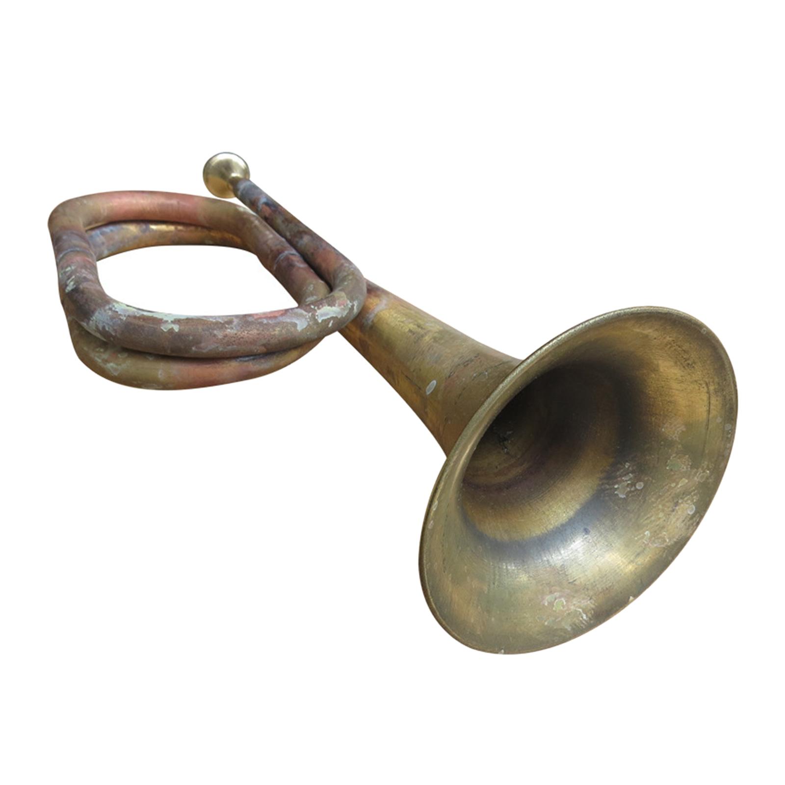 Trumpet Blowing Bugle with Mou - đánh giá và giá Musical Instrument Bugle
